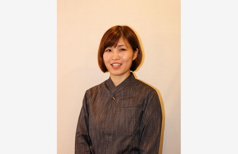 ひとみ  Hitomi  セラピスト