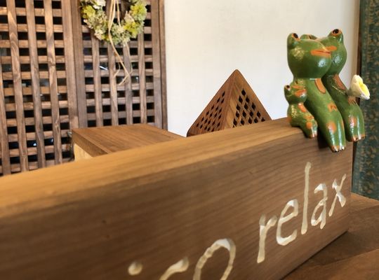 にこりらロゴとかえるさん